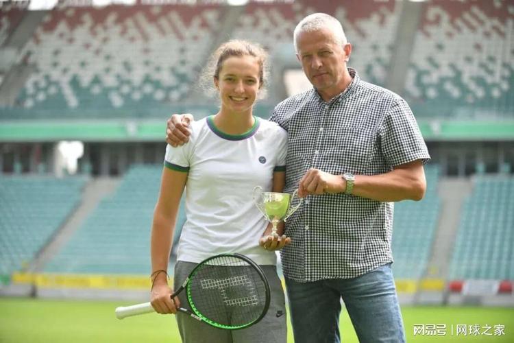 是她成长过 是她成长过