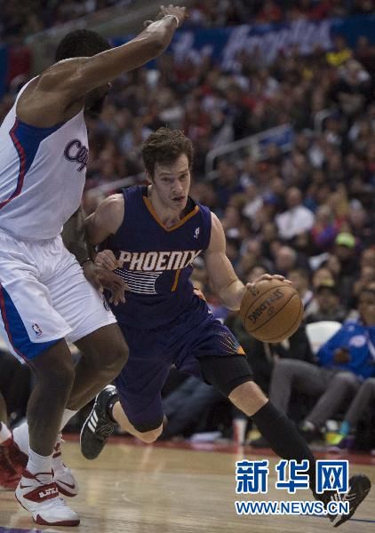 攻做出回应 攻做出回应