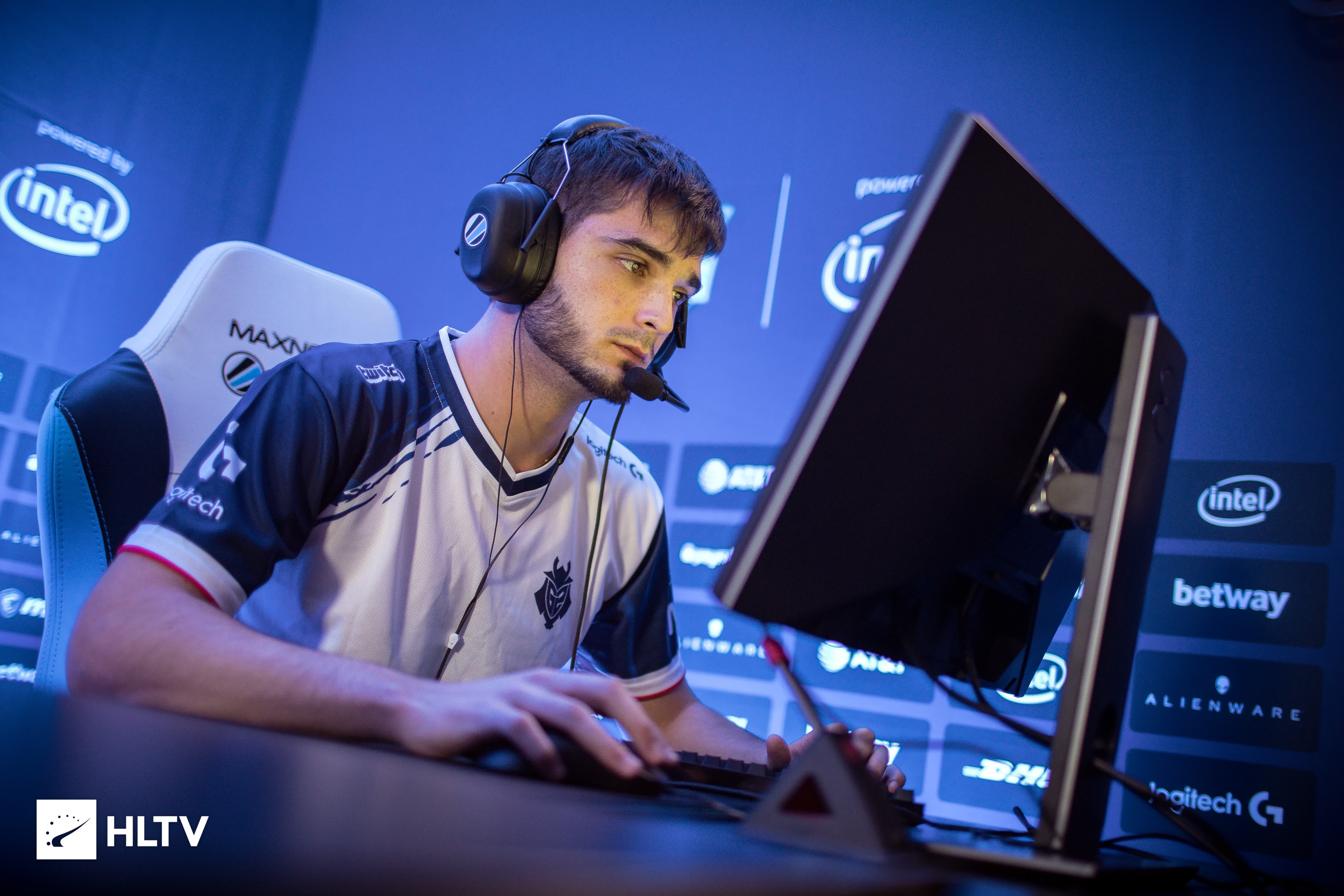 让意超杯具 让意超杯具