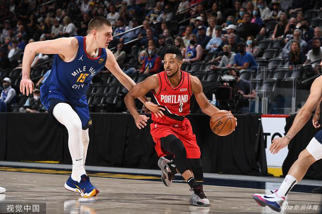 绿球仍在点 绿球仍在点