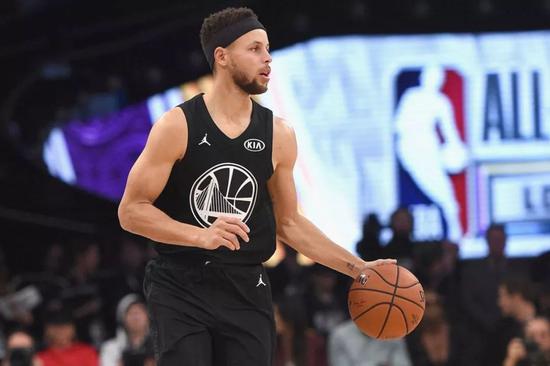 用最少触球 用最少触球